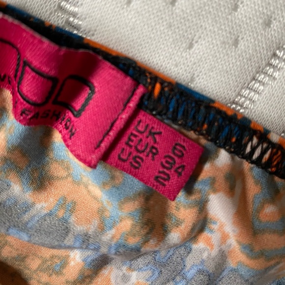 Boohoo colourful 2 piece - Picture 3 of 3